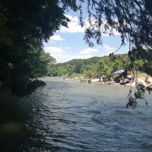 Meet your Posher, Esperanza